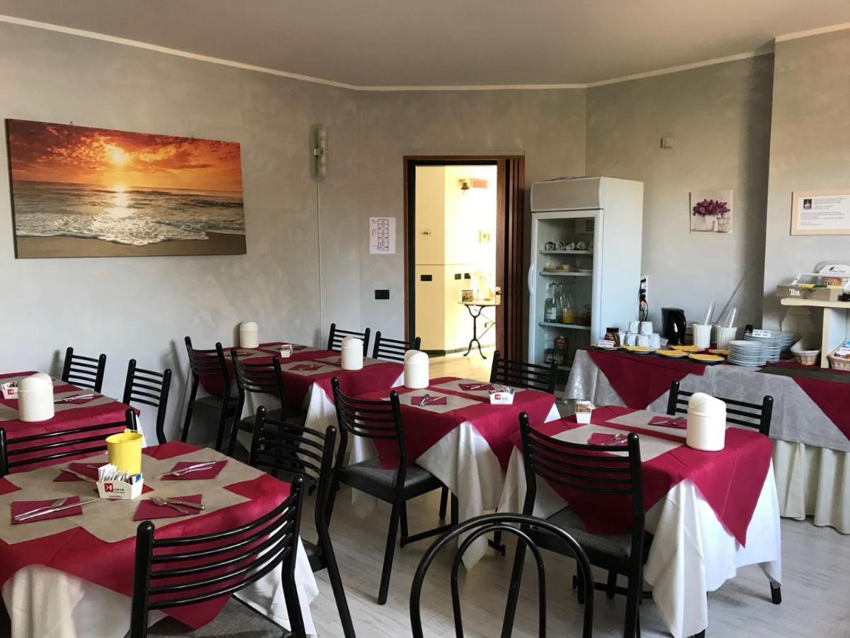 Green Hotel Poviglio  Ngoại thất bức ảnh