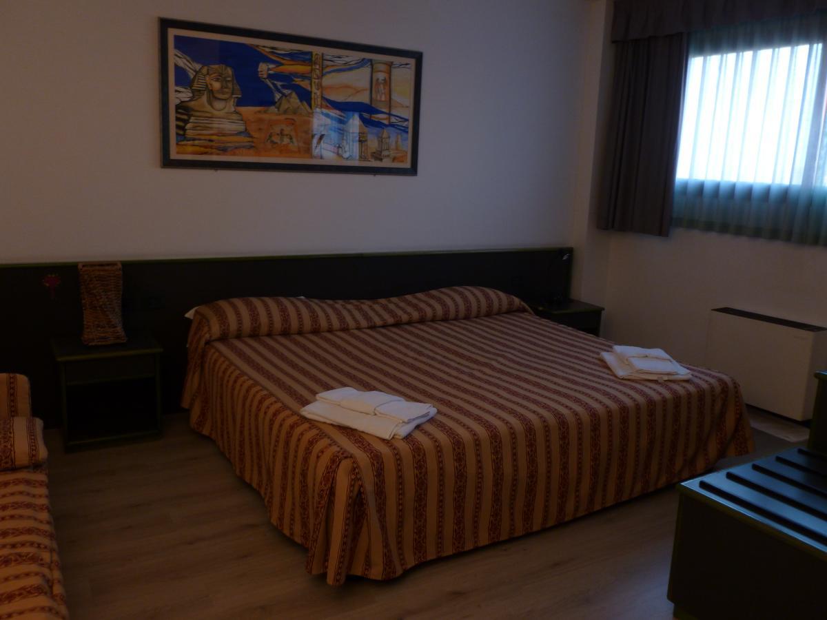 Green Hotel Poviglio  Ngoại thất bức ảnh