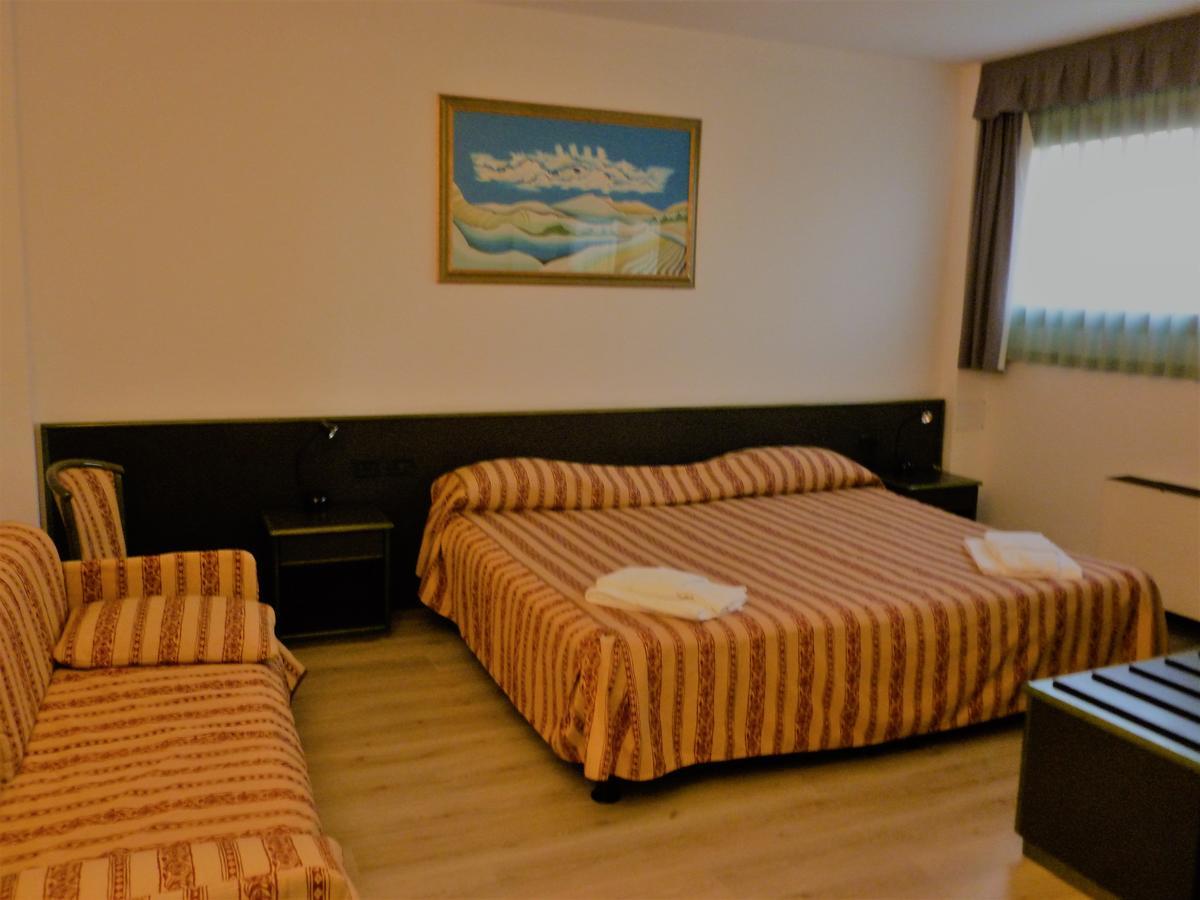 Green Hotel Poviglio  Ngoại thất bức ảnh