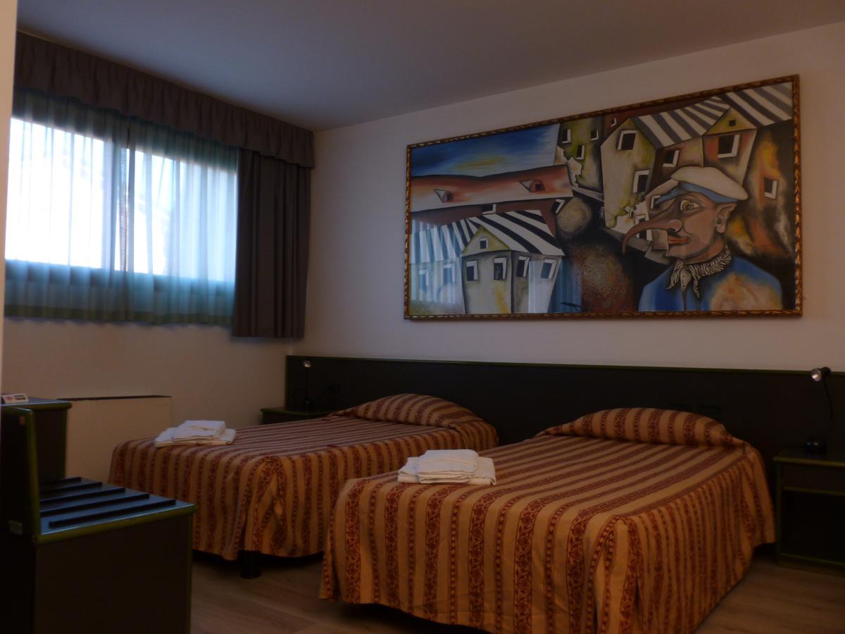 Green Hotel Poviglio  Ngoại thất bức ảnh